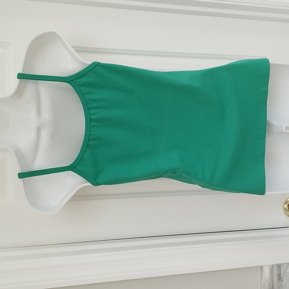 3 DOT Kelly Green Tank Top Large NWOT - Picture 3 of 5